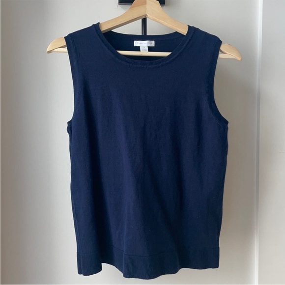 Women’s Navy blue knit sweater vest - Picture 1 of 3